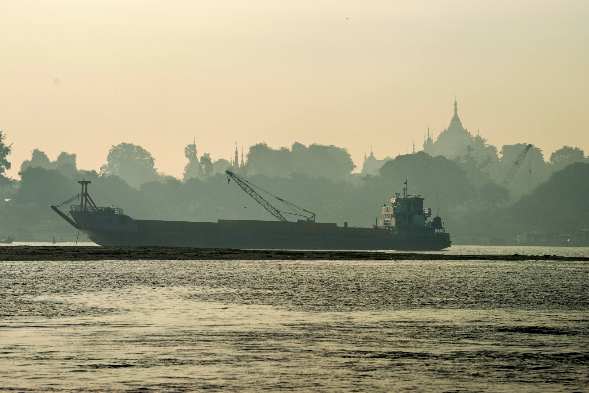 Schifffahrt von Mandalay nach Bagan
